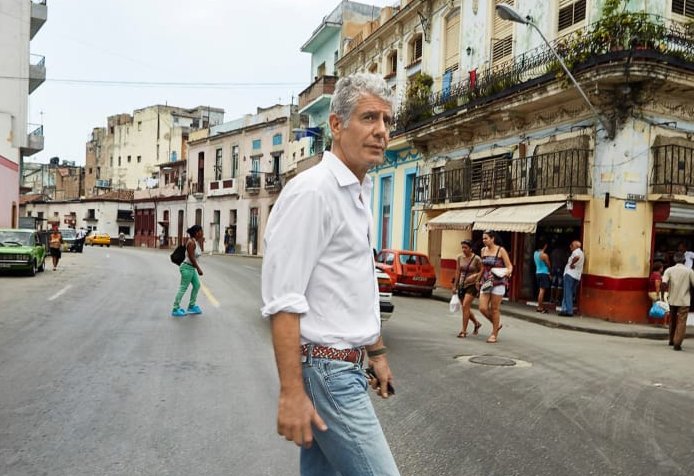 Una de las frases más célebres de Anthony Bourdain es «Tu cuerpo no es un templo, es un parque de diversiones»