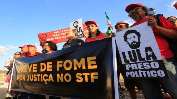 Marcha Nacional Lula Libre