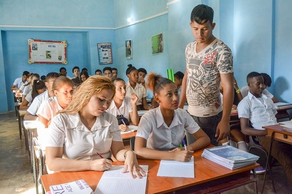 Asalto a la paz de una escuela