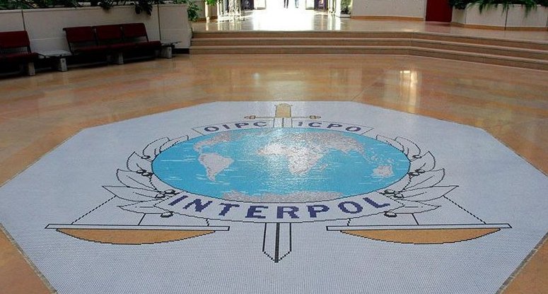 Interpol anunció la renuncia con efecto inmediato de su presidente