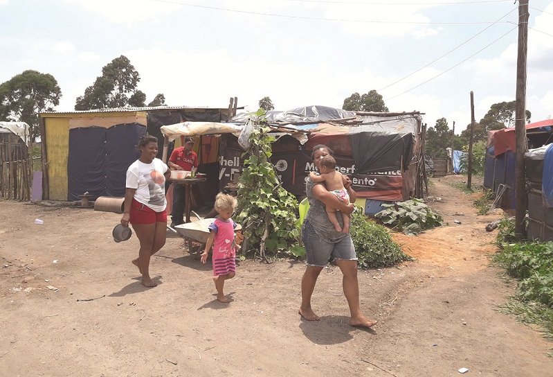 Habitantes del campamento Marielle Franco