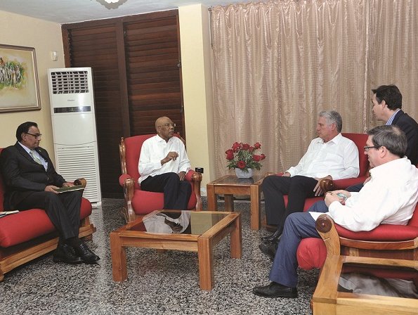 Visita Díaz-Canel al Presidente de Guyana