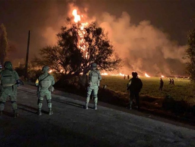 Explosión en oleoducto en México