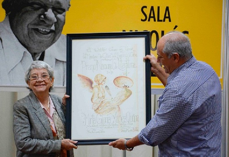 Mirta Yáñez