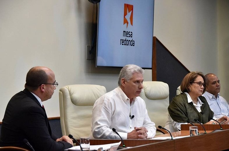 Díaz-Canel comparece en la Mesa Redonda