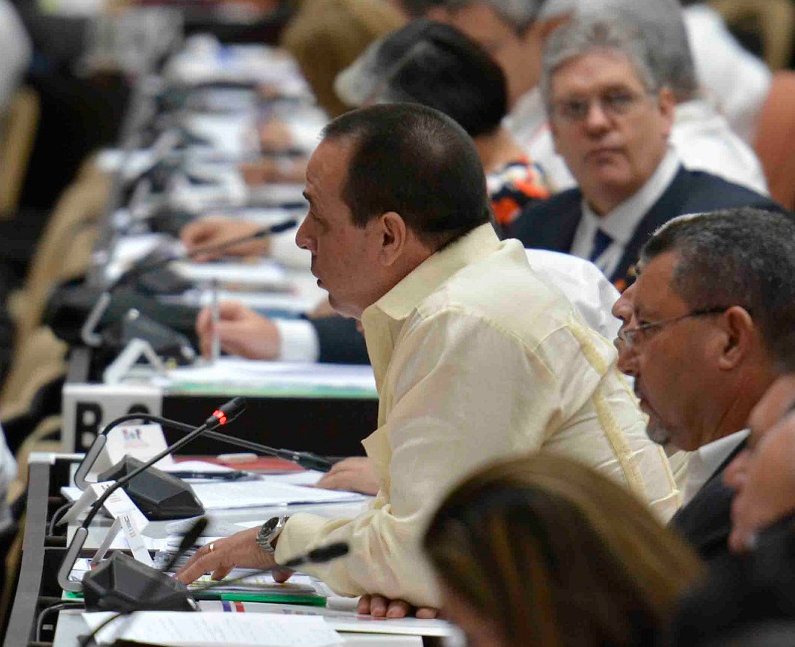 Debate parlamentario