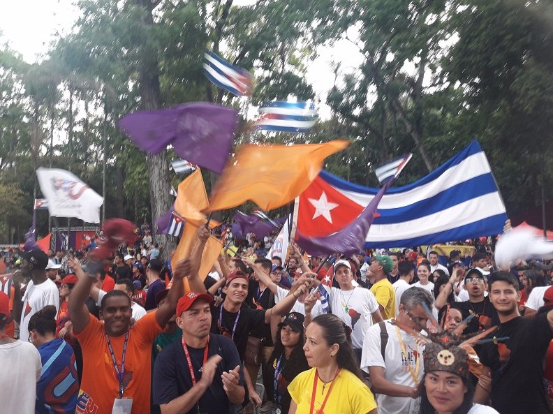 Jóvenes cubanos que participaron en el 18vo. Congreso Latinoamericano y Caribeño (CLAE)