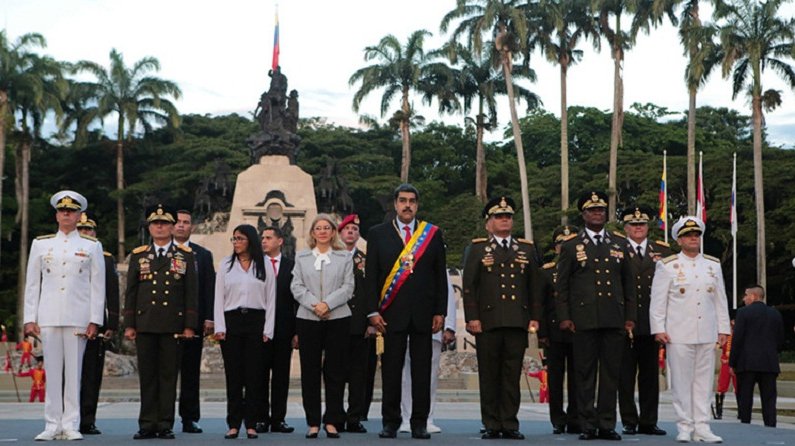 En Carabobo, Maduro y la FANB