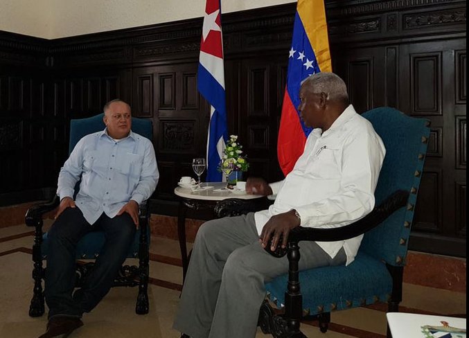 Encuentro entre Diosdado Cabello y Esteban Lazo