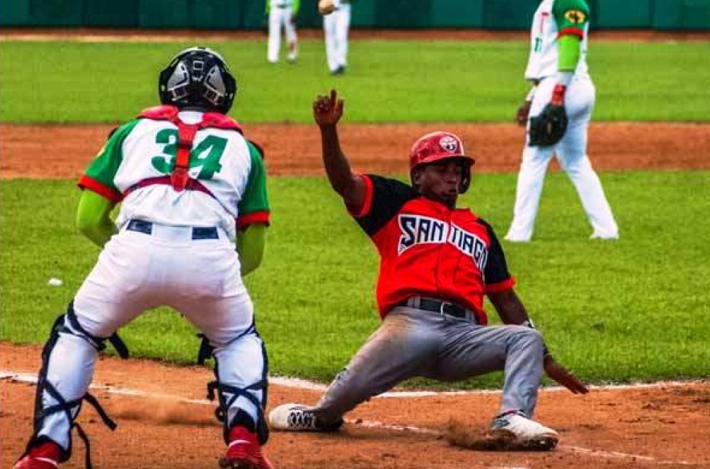 Este viernes Santiago de Cuba triunfó 2x1 sobre Las Tunas