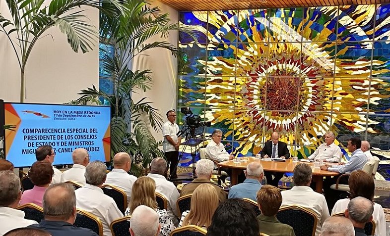 Comparecencia de Miguel Díaz-Canel Bermúdez en la Mesa Redonda