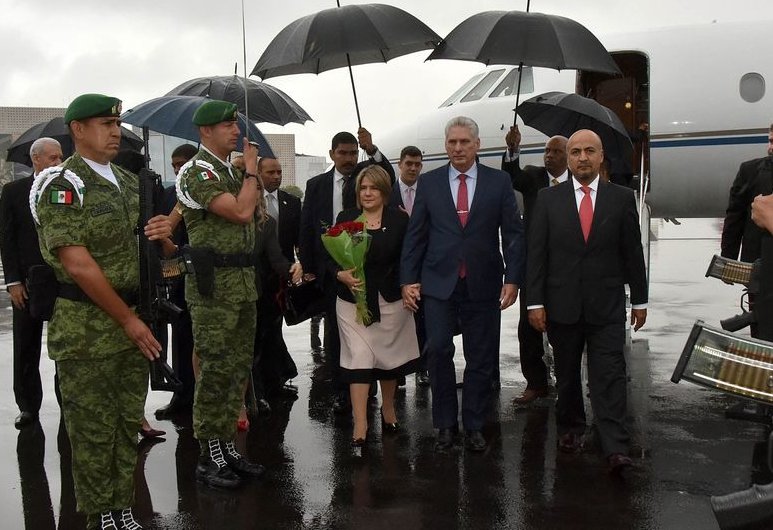 Llegada del Presidente Miguel Díaz-Canel  a México