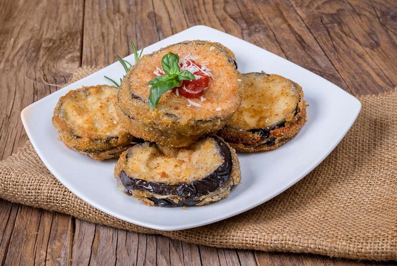 Berenjenas empanizadas fritas