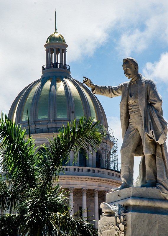 Regalo literario para una  Habana de 500