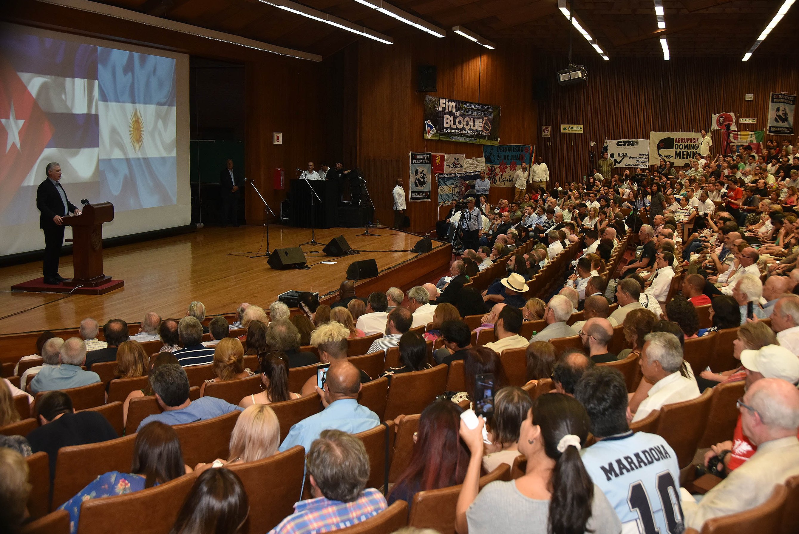 Durante el acto de solidaridad, Díaz-Canel aseguró que los hijos de la tierra del Che encarnan el mejor espíritu de la Argentina profunda y verdadera.