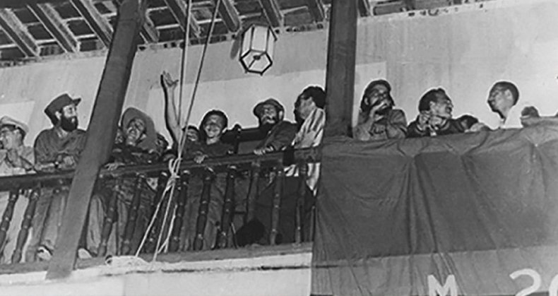 Fidel en Ayuntamiento de Santiago de Cuba