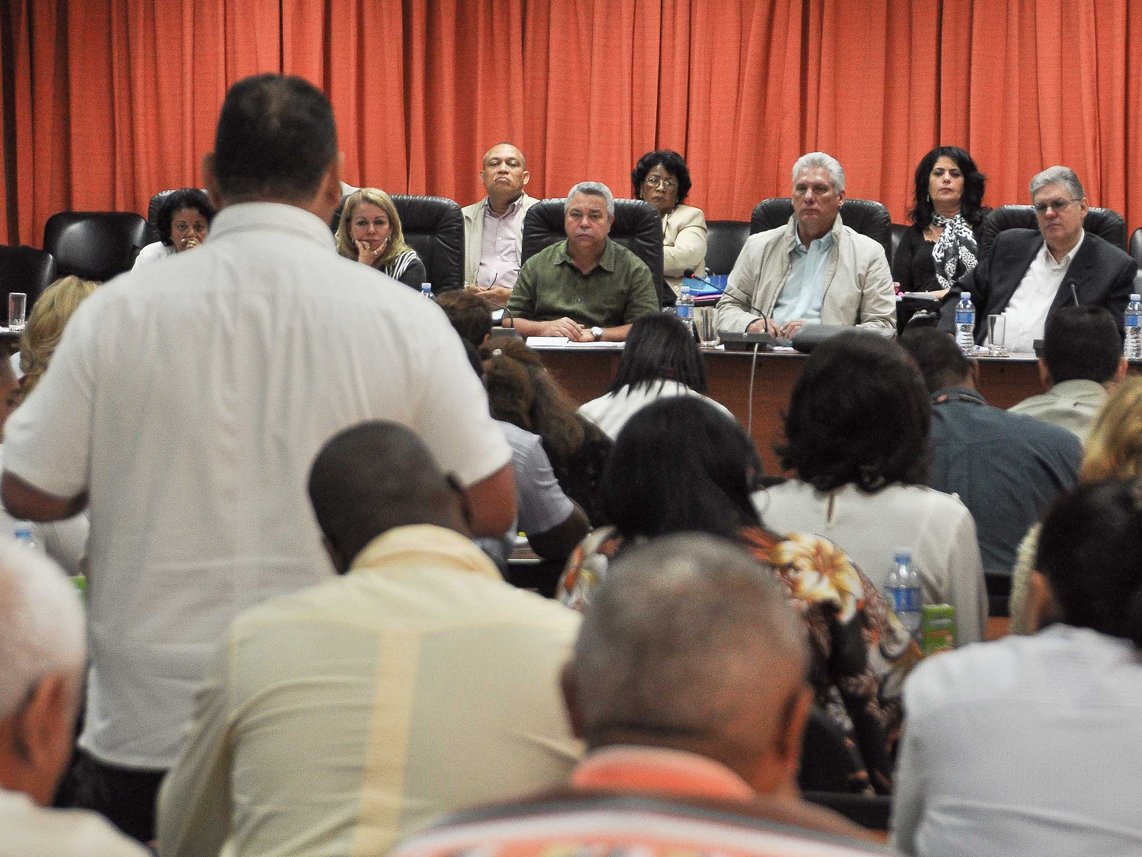 La clase obrera cubana debe estar a la vanguardia en la vanguardia en la discusión del plan y el presupuesto de sus entidades para el año 2020