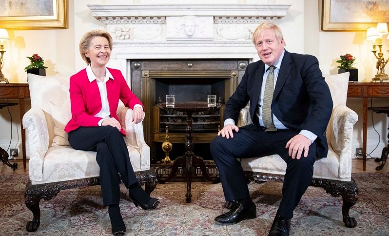 Ursula von der Leyen y Boris Johnson