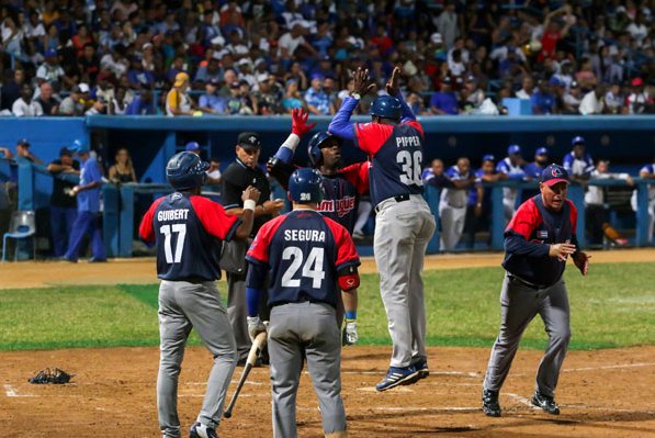 Play off de la pelota cubana