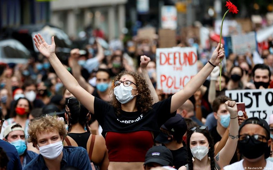 Marchas de indignación tras muerte de George Floyd