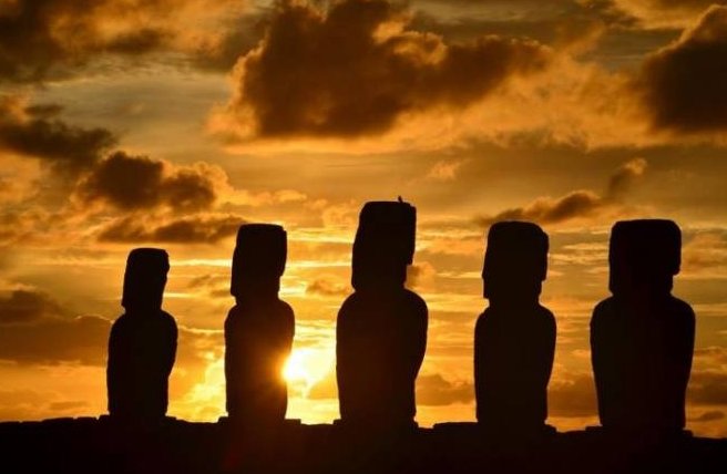 Esculturas realizadas por las civilizaciones originarias de las islas del Pacífico