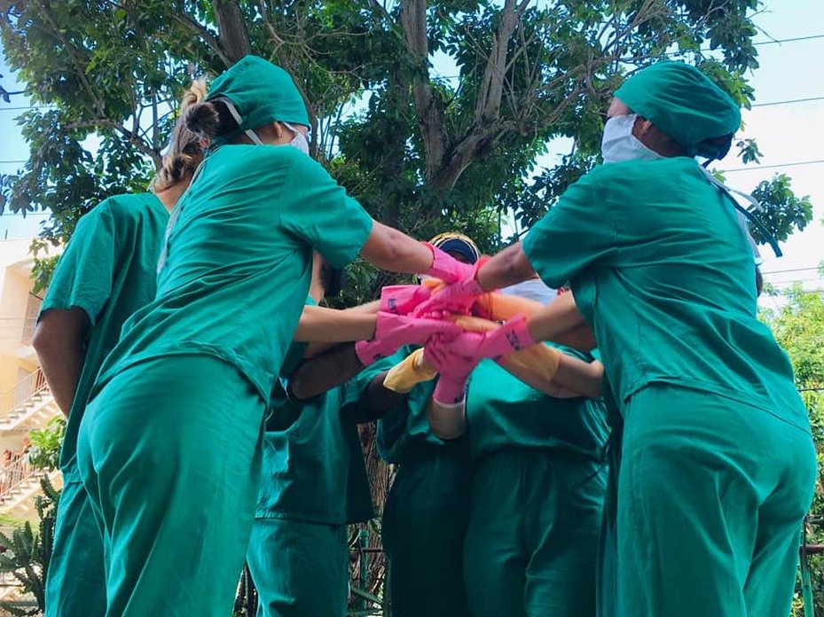 Los jóvenes cubanos han tenido una participación destacada en el enfrentamiento al nuevo coronavirus desde varias tareas que han asumido.