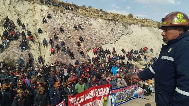 Abundan las criticaron a la COB por no haber sabido conducir la última etapa de las protesta