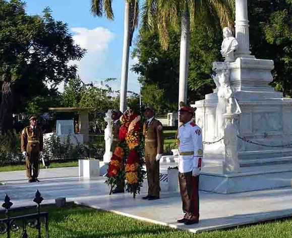 tributo al Padre de la Patria y a José Martí