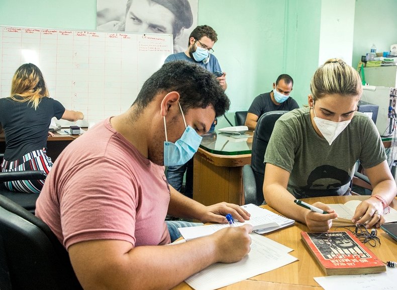 jóvenes «cujaeños»