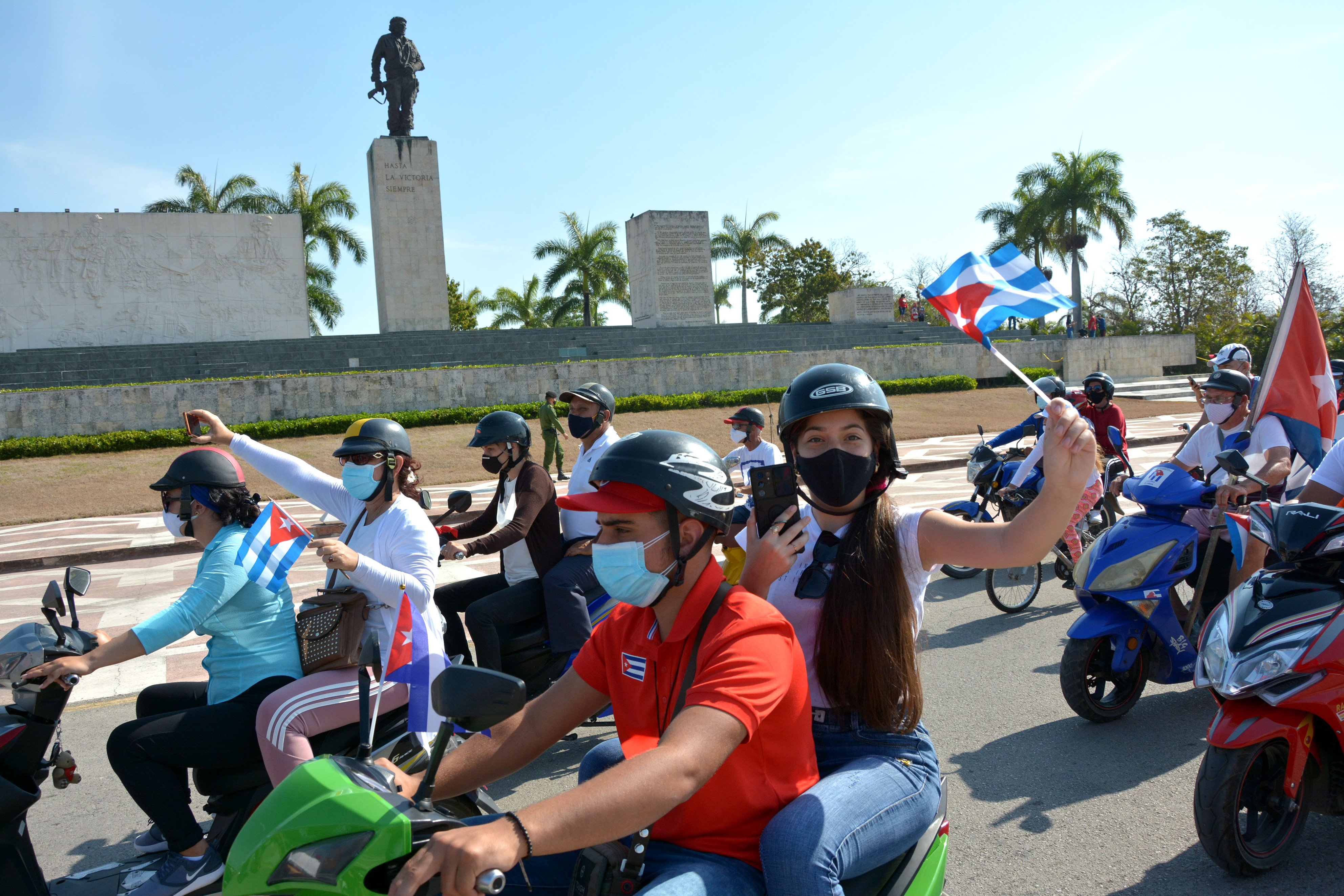 Caravana villaclareña contra el Bloqueo