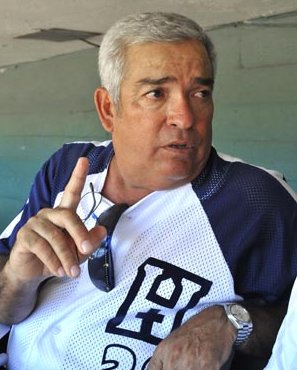 Héctor Hernández.jpg