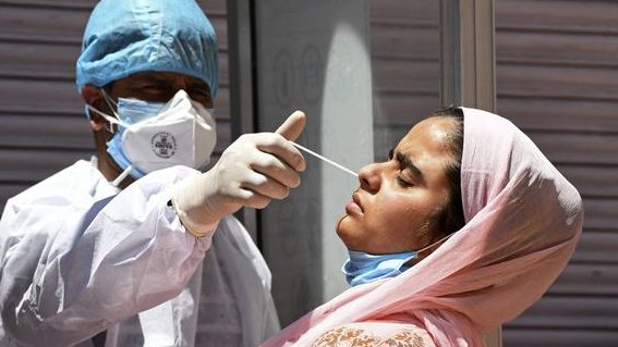 Centro de pruebas en Srinagar, India