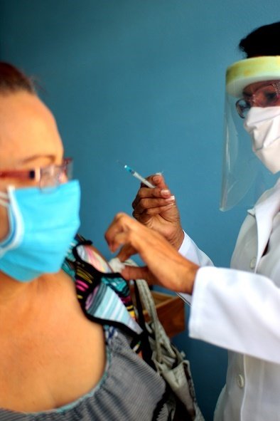 Vacunación en Holguín