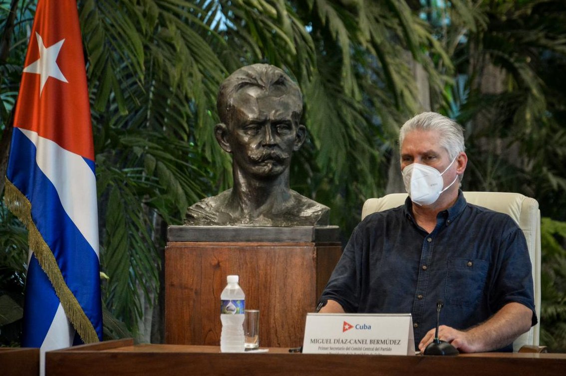 El Primer Secretario del Comité Central del Partido Comunista de Cuba y Presidente de la República de Cuba, Miguel Díaz-Canel Bermúdez