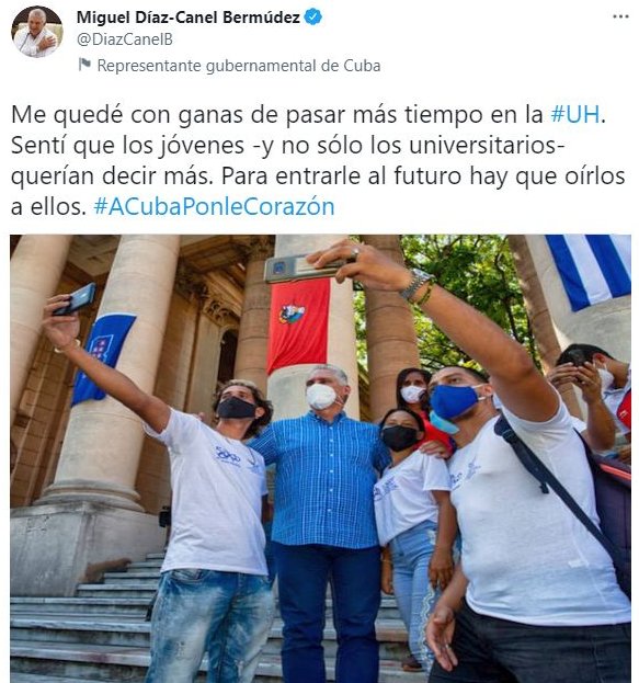 Presidente de Cuba junto a la juventud