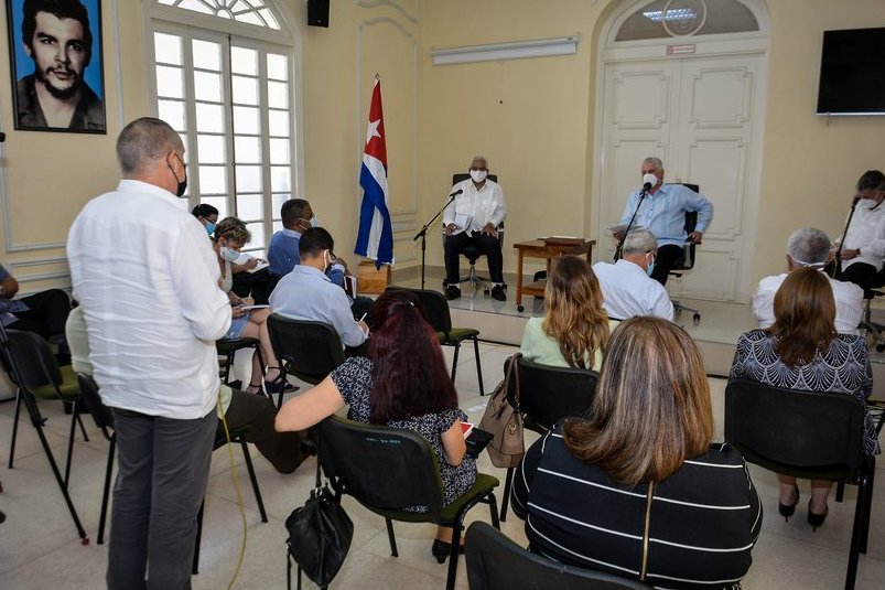 Los participantes en el encuentro aseguraron que se está en condiciones de trabajar coherentemente con los cambios económicos, sociales y  jurídicos que promueve la nación.