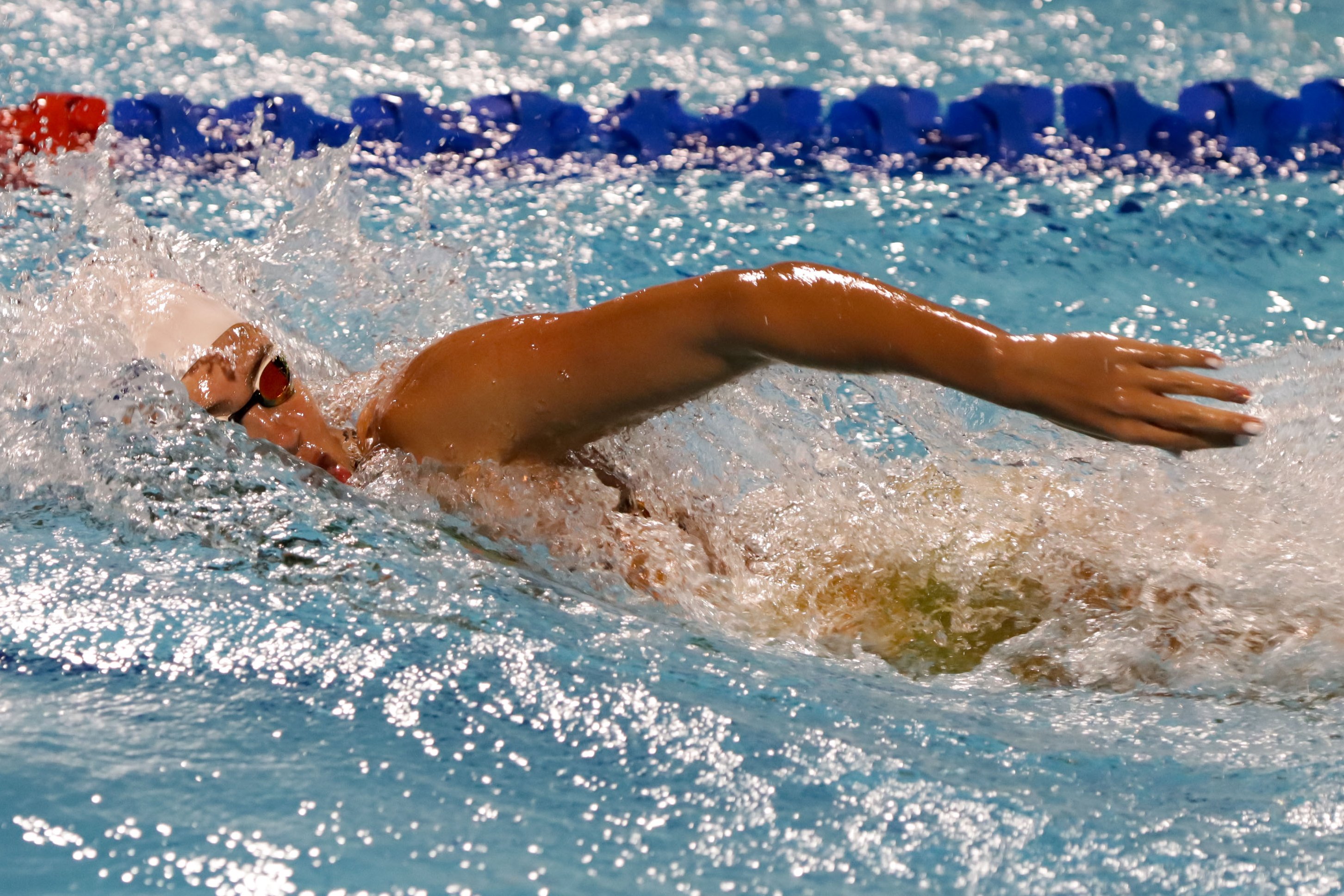 Andrea rompió dos récords nacionales y continuó su excelente progresión en las piscinas.