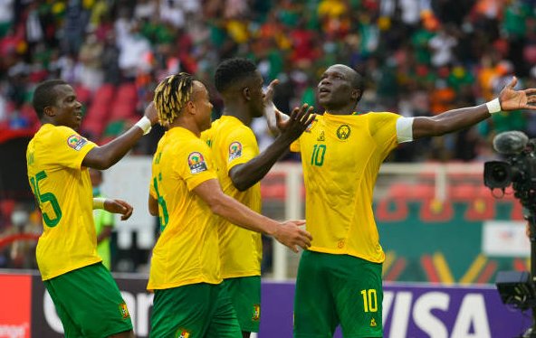Con 5 goles en tres partidos, el camerunés Vincent Aboubakar es el líder goleador del torneo.