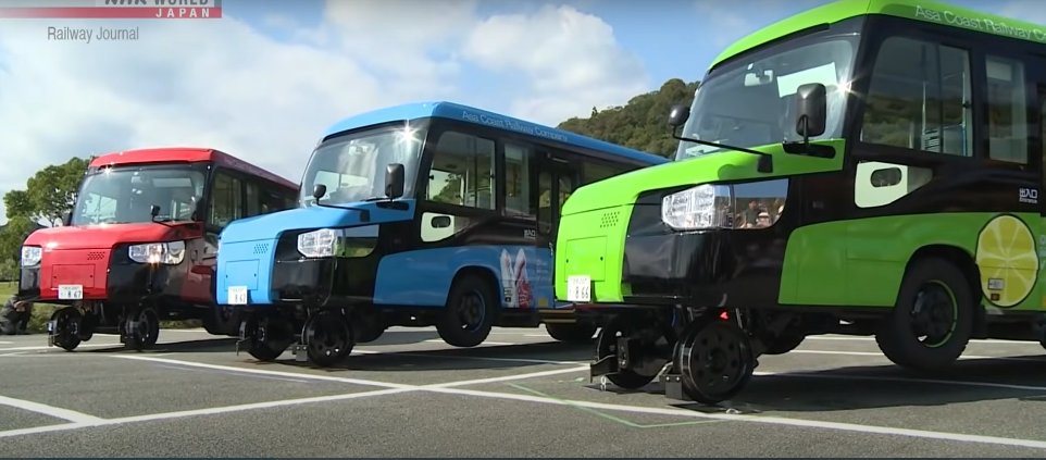 Híbrido de autobús y tren