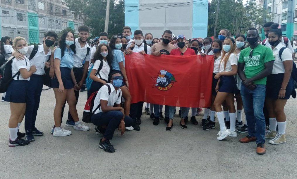 Jóvenes santiagueros en comunidades de la ciudad heroica