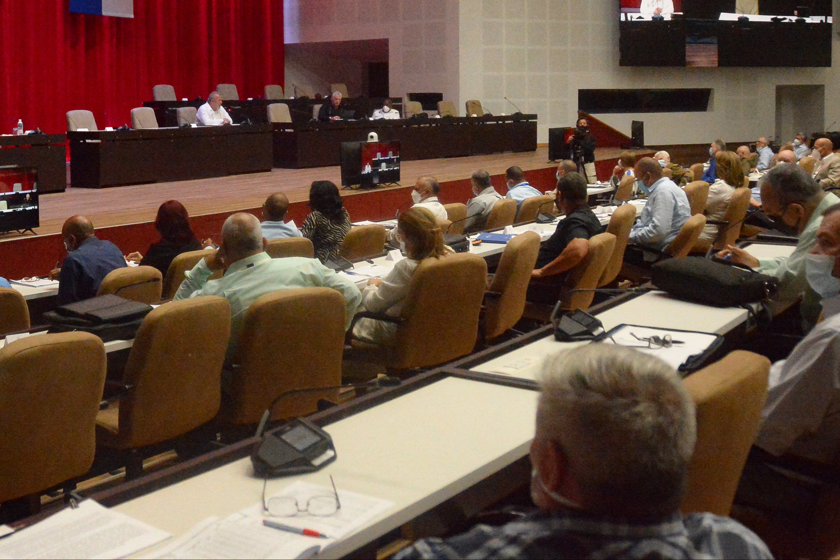 Encuentro de la dirección del país con gobernadores de las provincias, y con el intendente del municipio especial Isla de la Juventud