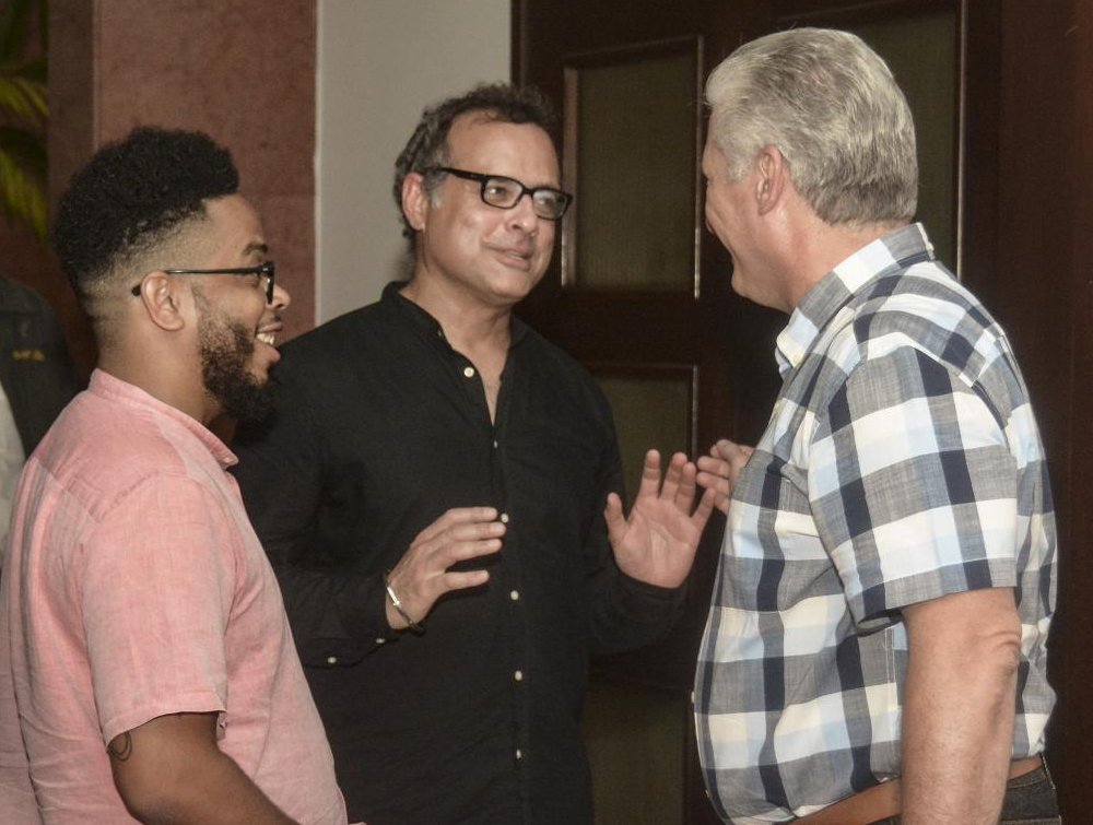 El Presidente cubano coincidió con Vijay Prashad y Manolo de los Santos