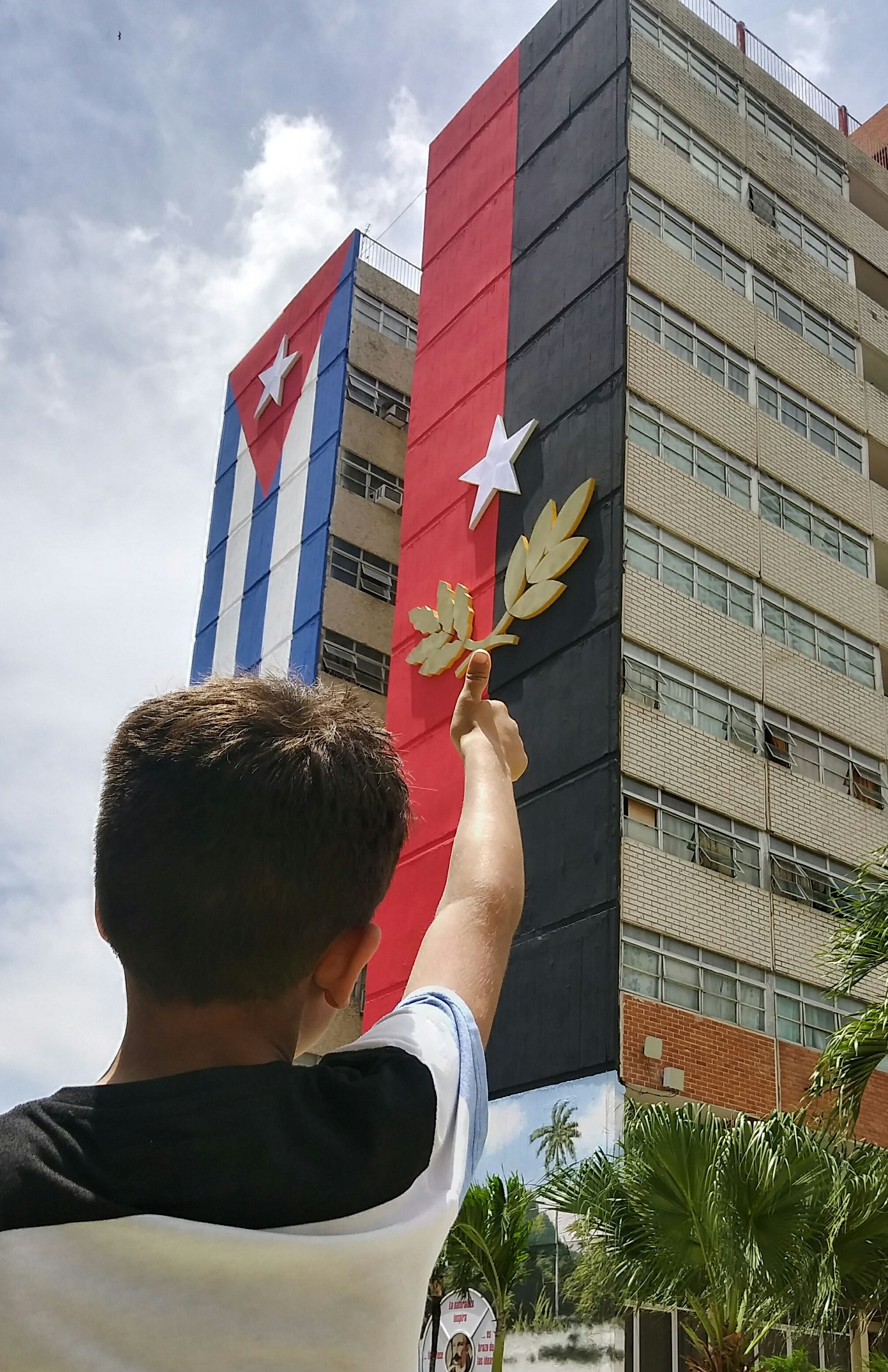 Las Dos Banderas, un nuevo símbolo de Ciego de Ávila.