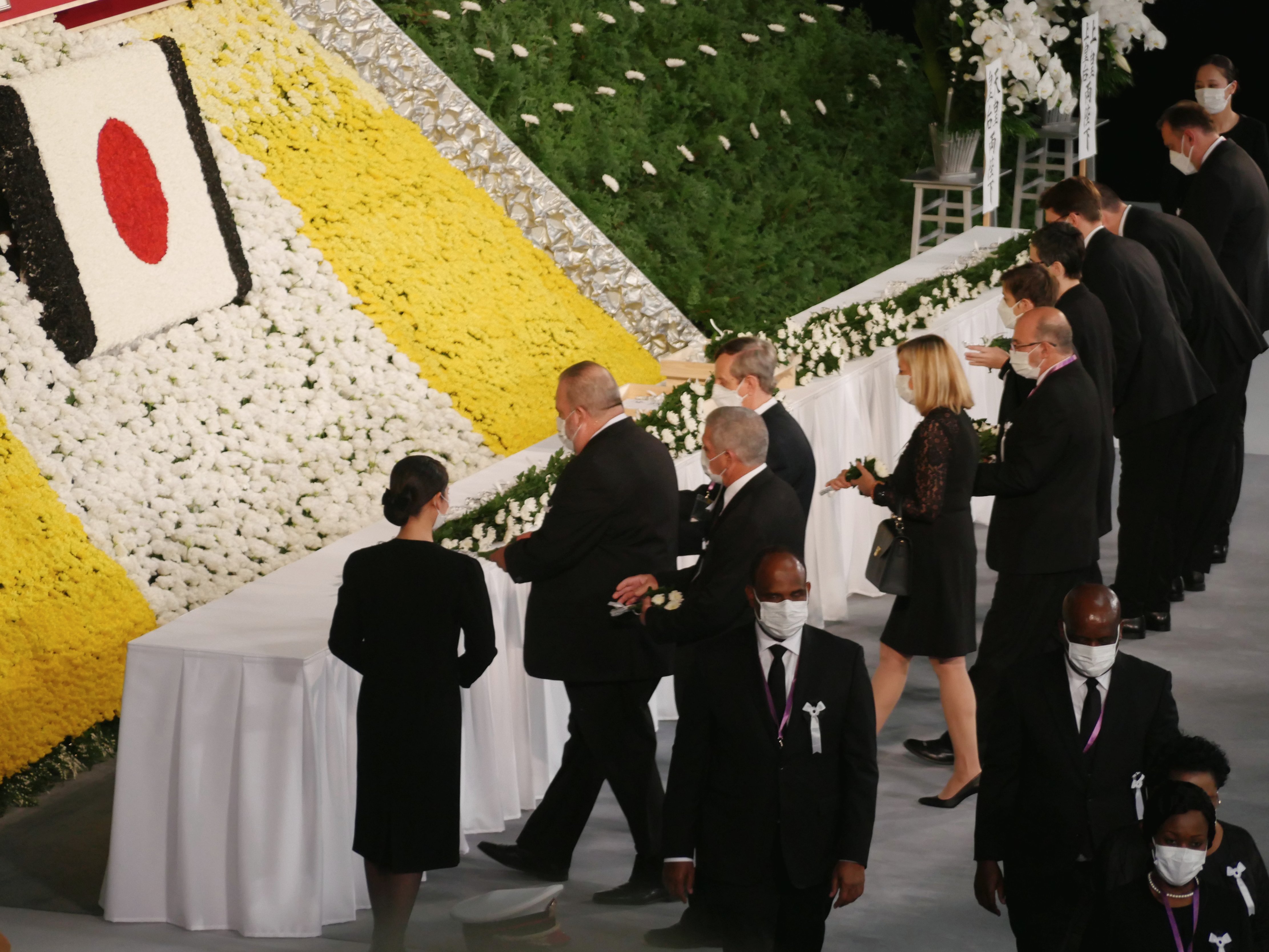 El miembro del Buró Político y Primer Ministro de la República de Cuba, Manuel Marrero Cruz, encabezó la delegación cubana que participó en el funeral de Estado del ex primer ministro japonés Abe Shinzo.