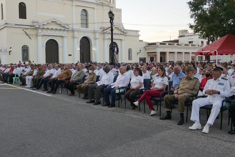 El General de Ejército Raúl Castro Ruz y el Presidente cubano,  Miguel Díaz-Canel Bermúdez