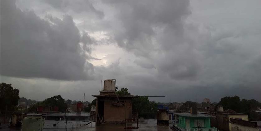 Ciego de Ávila recibe lluvias del huracán Ian