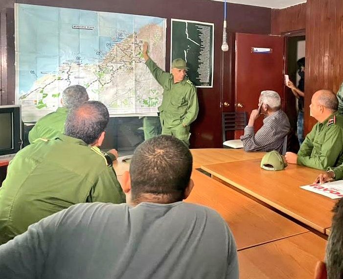 Presidente de la Asamblea Nacional visita zonas capitalinas afectadas por Ian