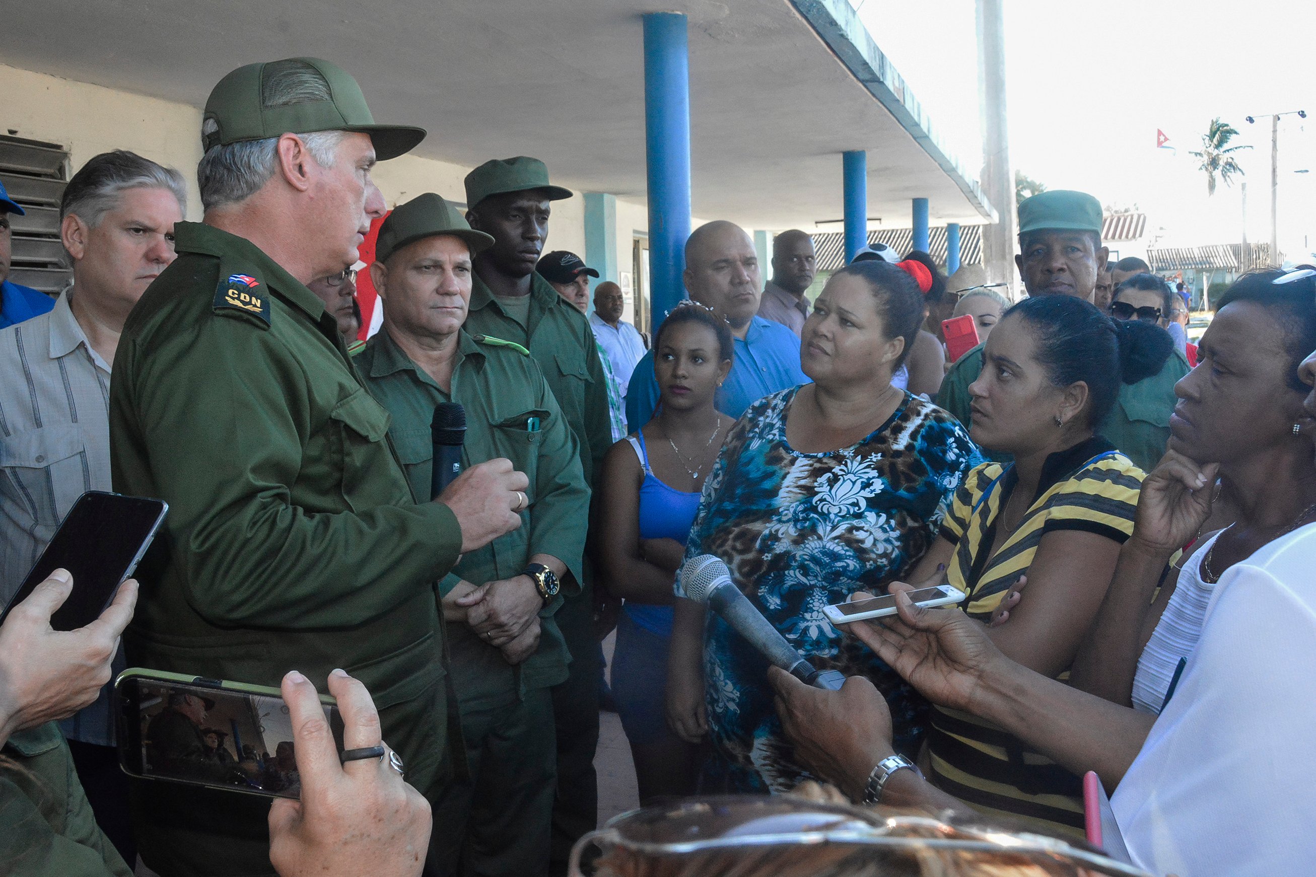 Esta mañana de lunes el Presidente del Consejo de Defensa Nacional, Miguel Díaz-Canel Bermúdez,  visitó el poblado de Cocodrilo, ubicado al sur del municipio especial de Isla de la Juventud,