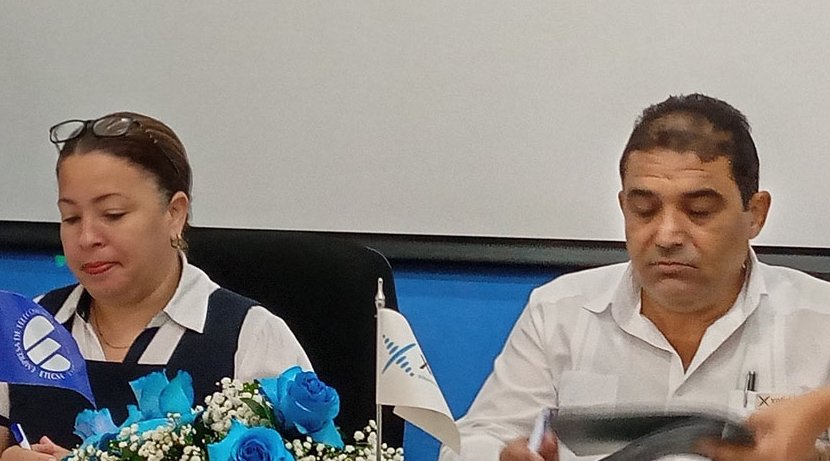 Firma de convenio entre Xetid y Etecsa