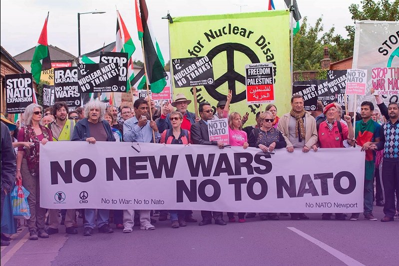 Manifestación en repudio a la expansión de la OTAN